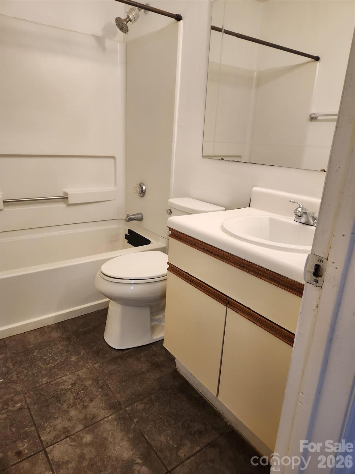 9523 University Terrace Drive H Property Photo 8