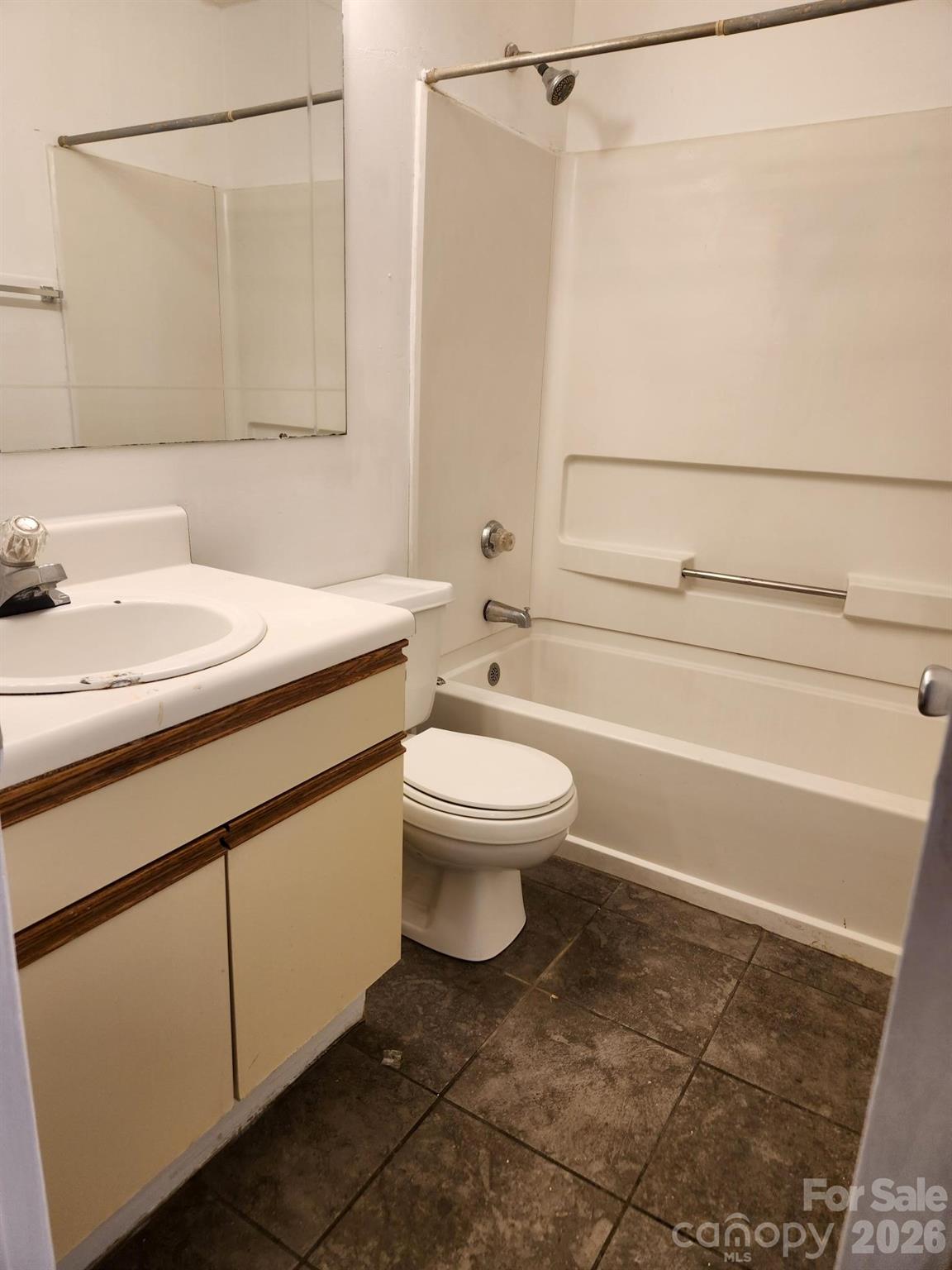 9523 University Terrace Drive H Property Photo 9