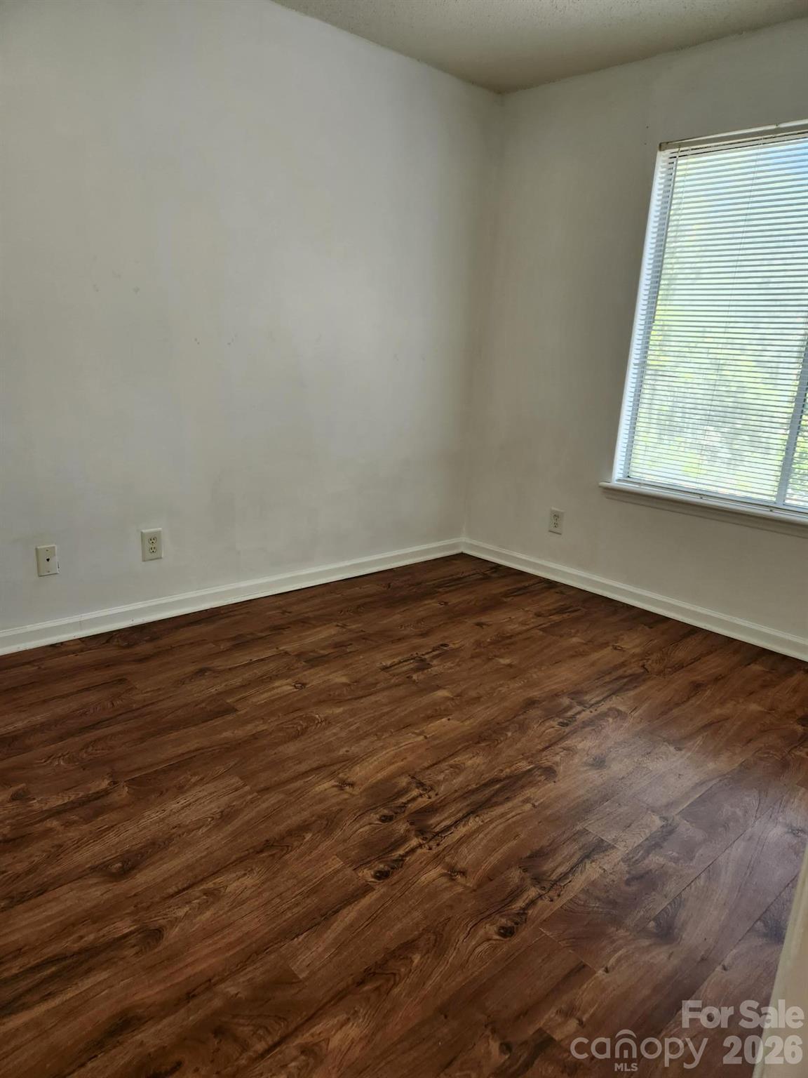 9523 University Terrace Drive H Property Photo 11