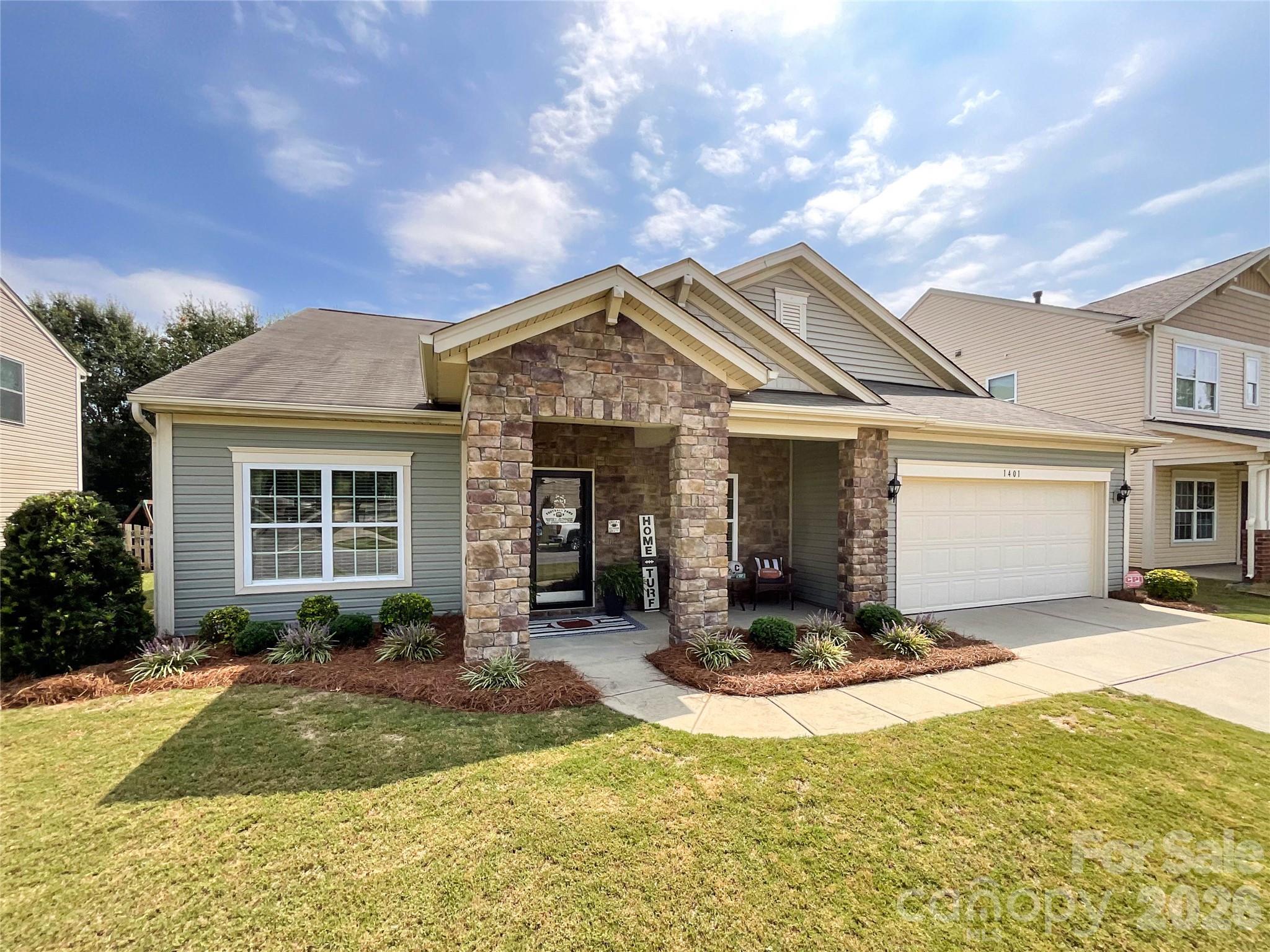 1401 Yellow Daisy Drive Property Photo 1