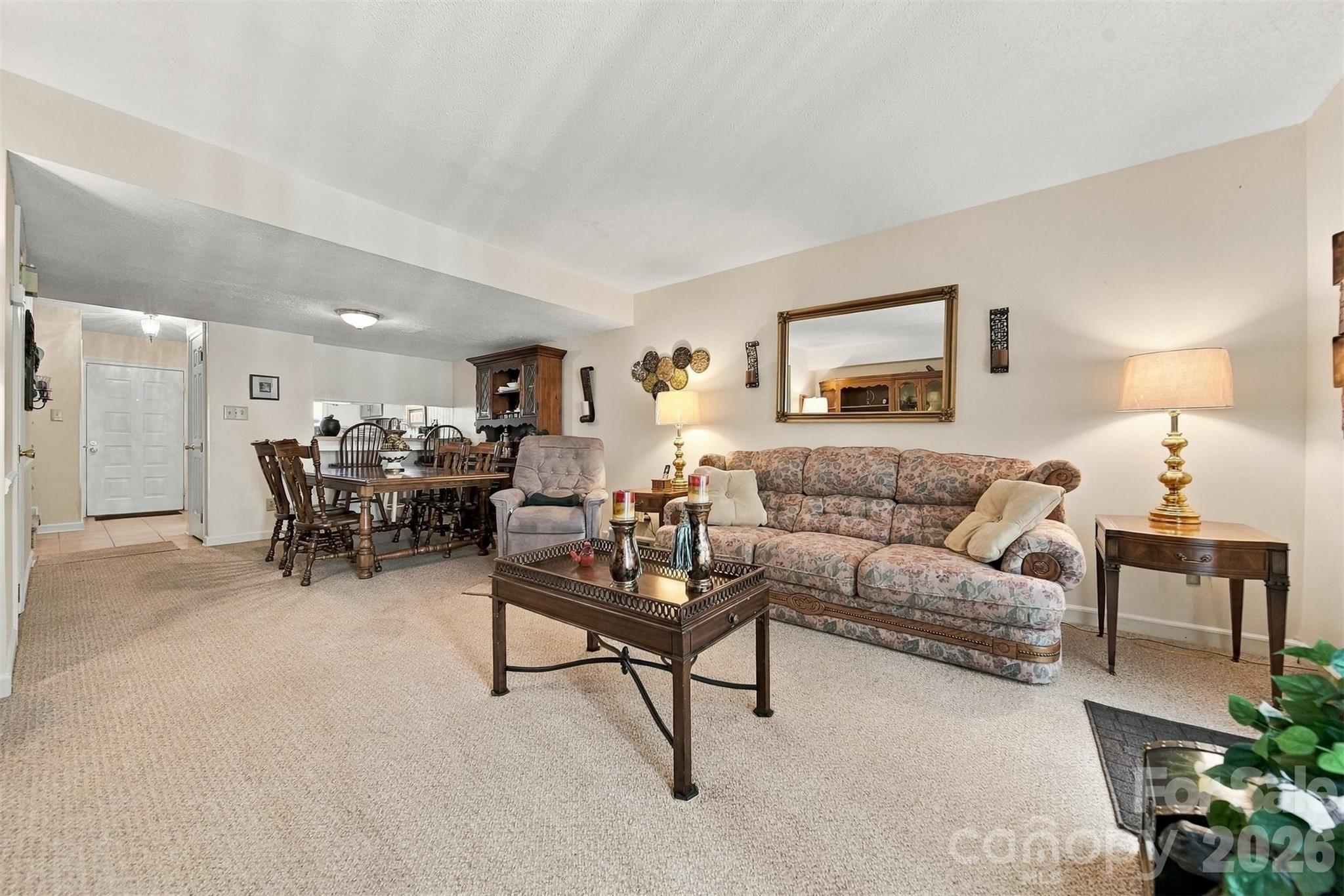 2705 N Center Street 37 Property Photo 11