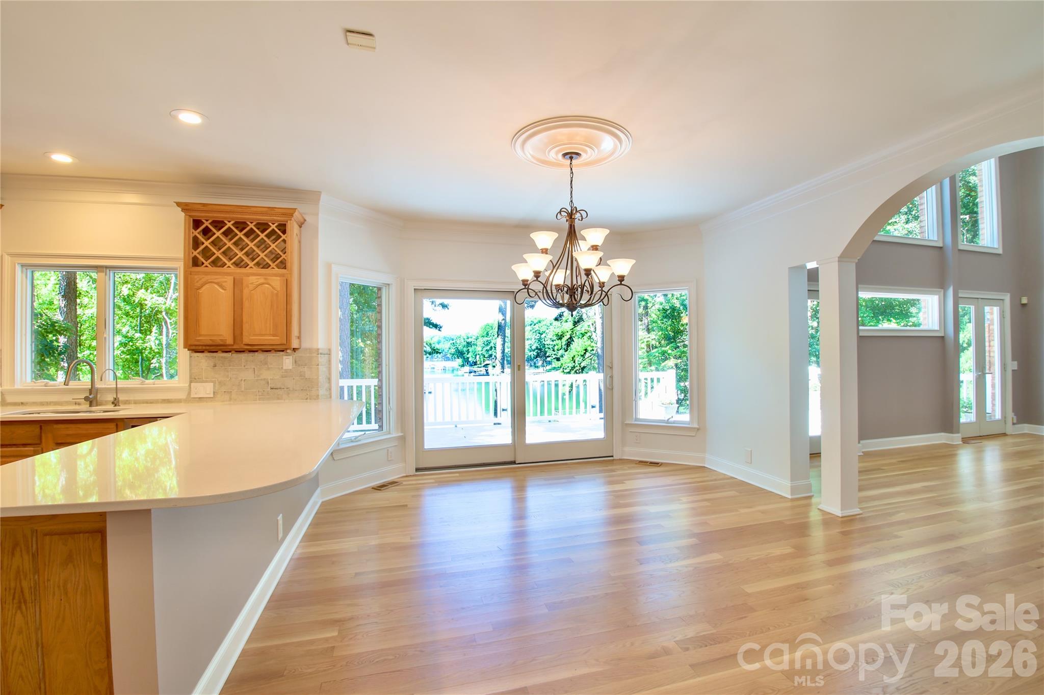 140 Holt Lane Property Photo 12