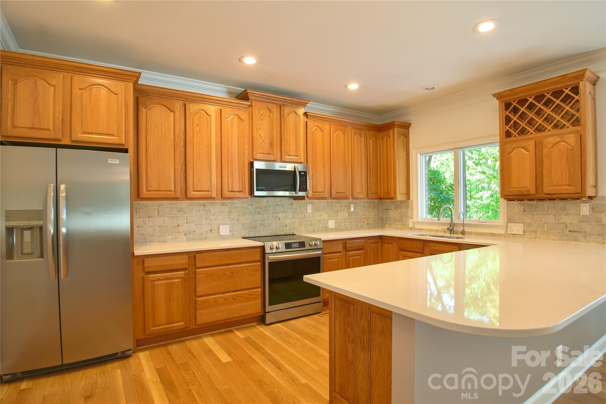 140 Holt Lane Property Photo 16