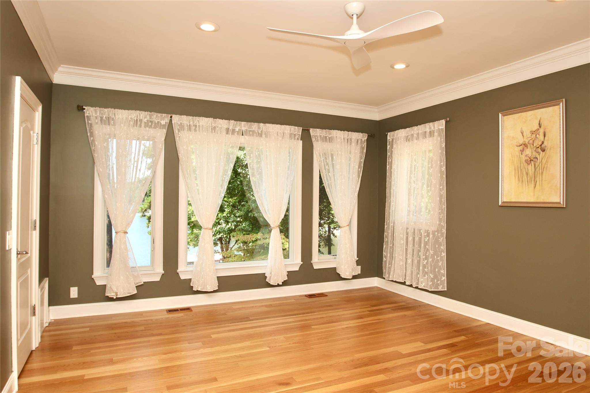 140 Holt Lane Property Photo 18