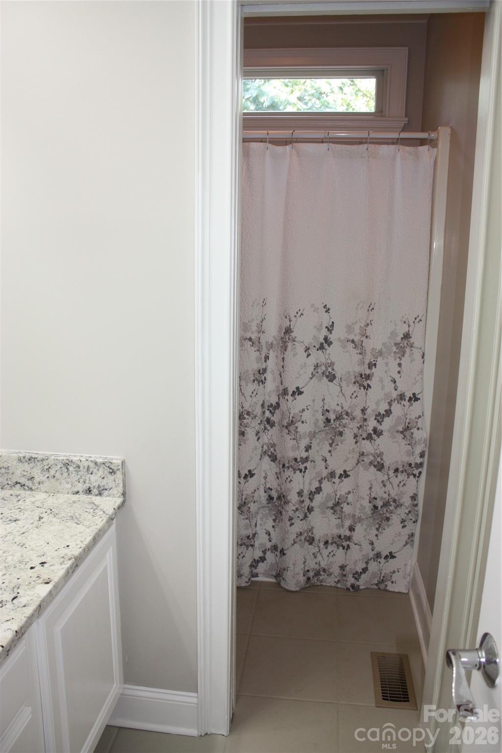 140 Holt Lane Property Photo 22