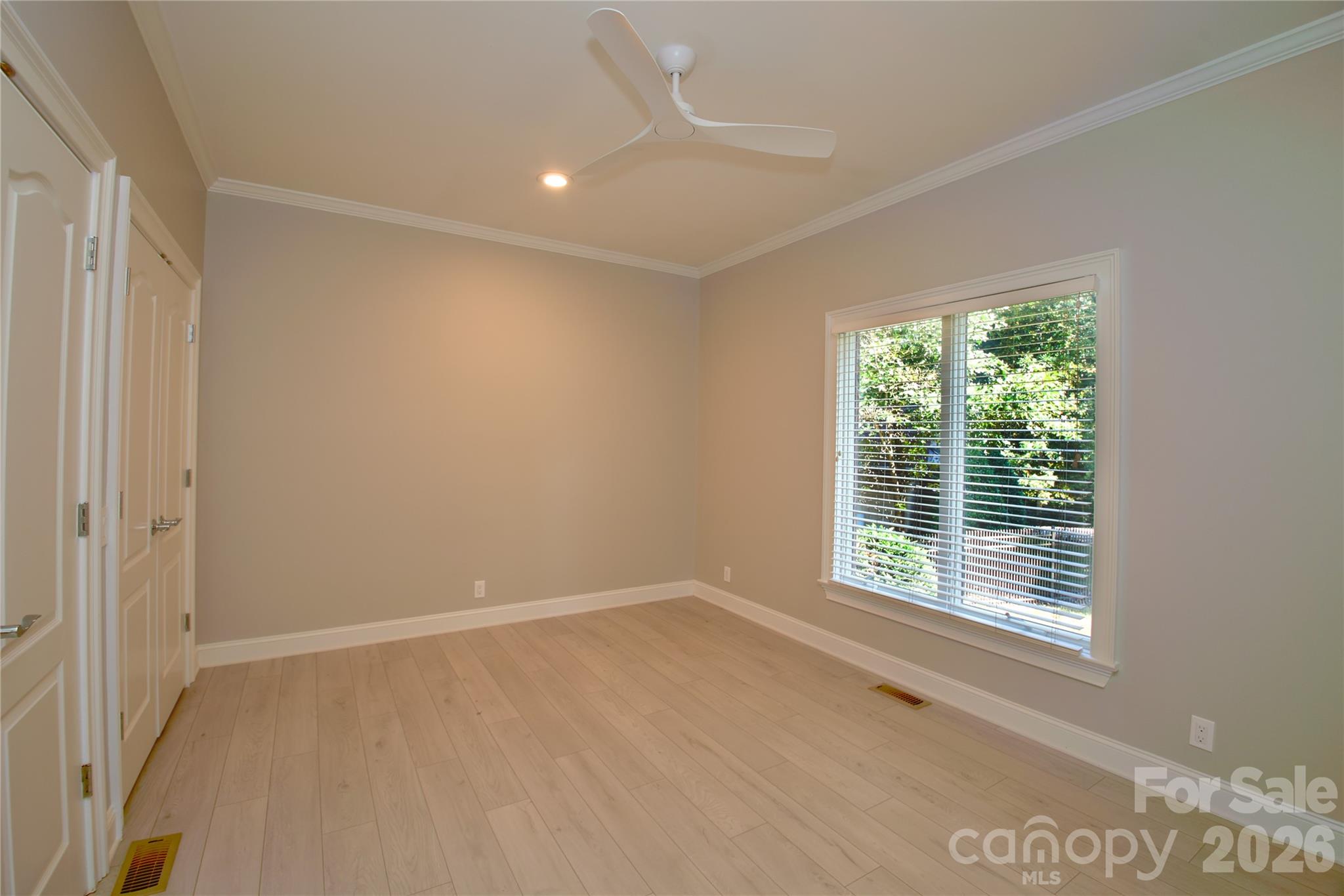 140 Holt Lane Property Photo 23