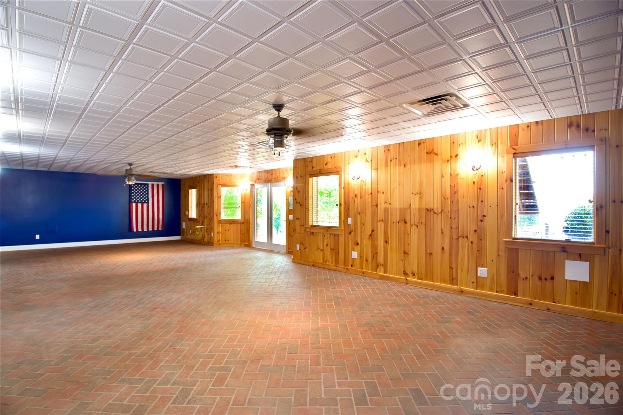 140 Holt Lane Property Photo 28