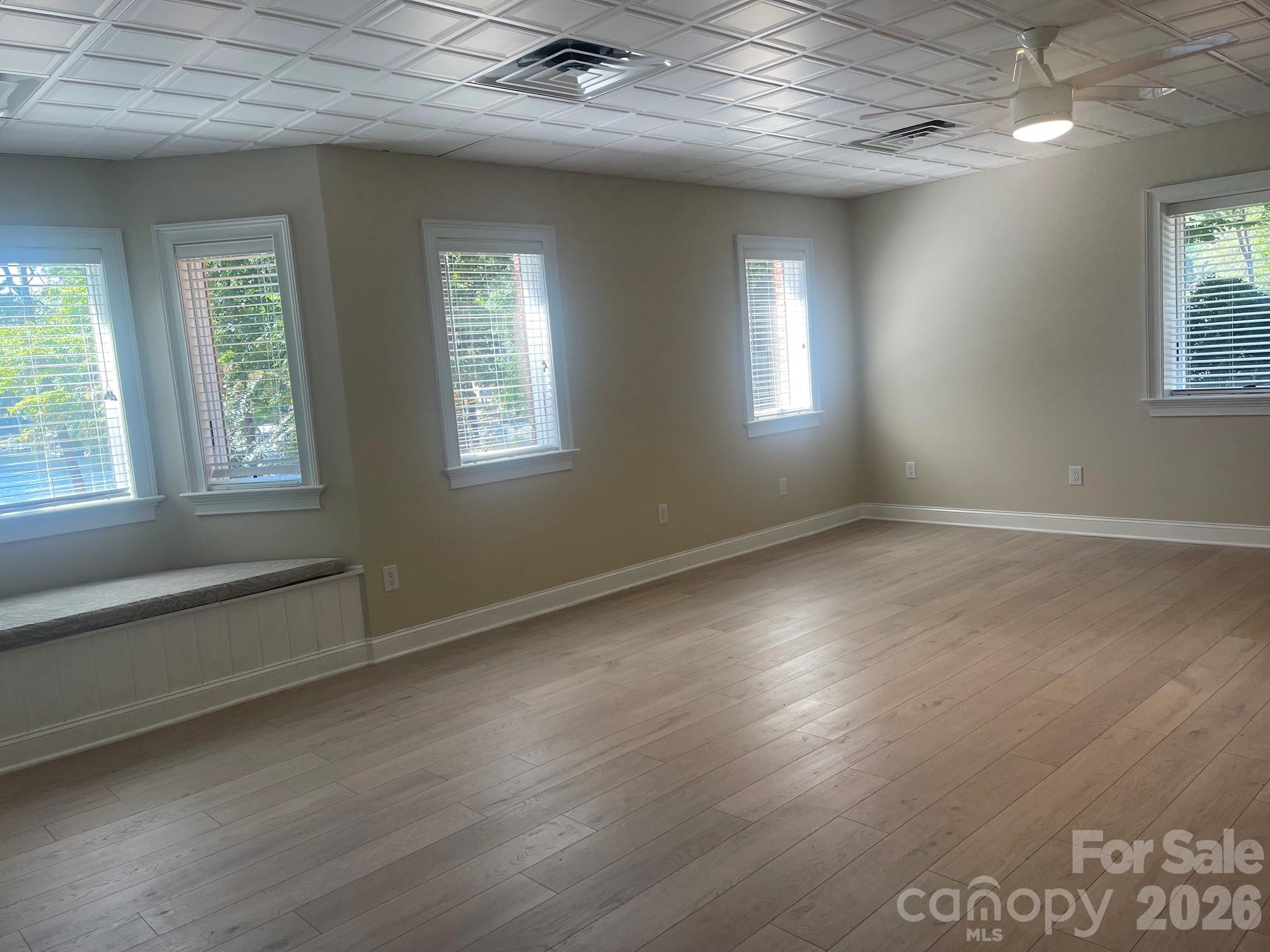 140 Holt Lane Property Photo 30