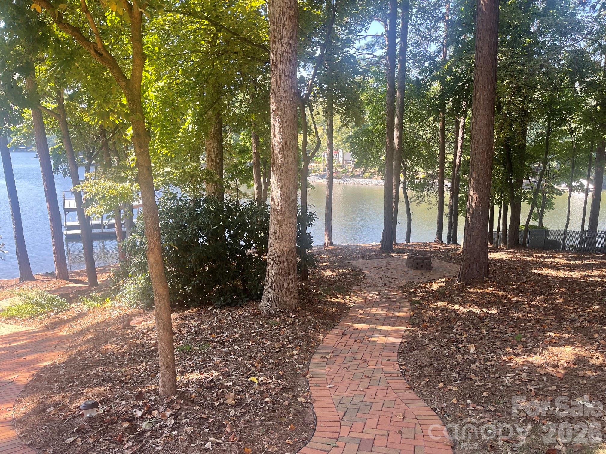 140 Holt Lane Property Photo 35