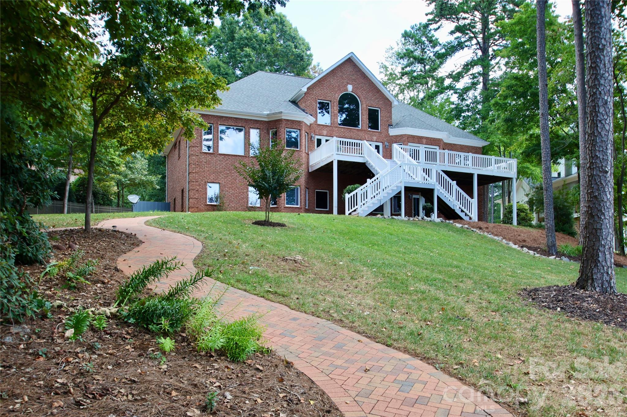 140 Holt Lane Property Photo 36