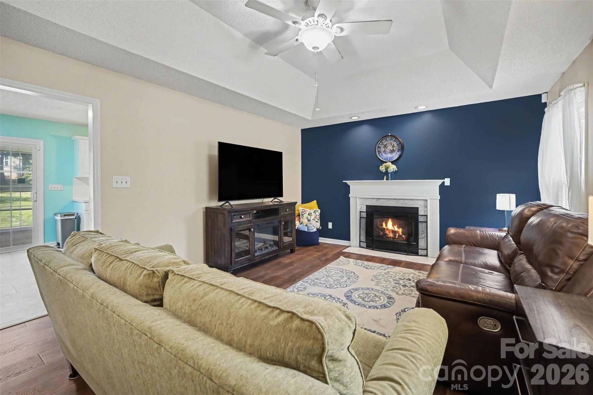 515 Harmony Glen Circle Property Photo 3