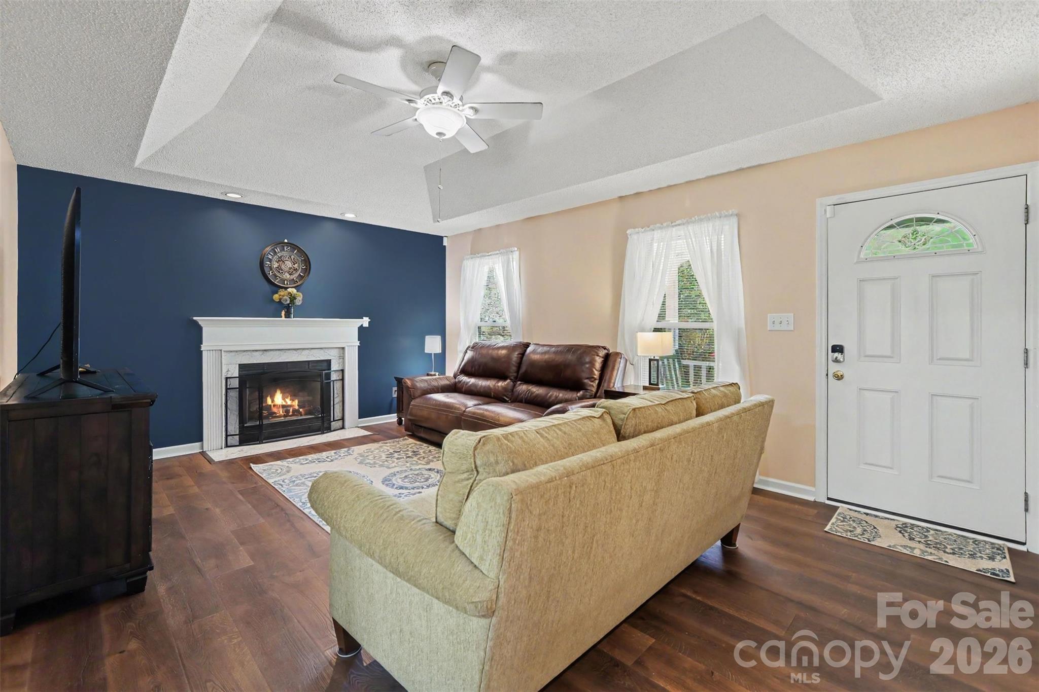 515 Harmony Glen Circle Property Photo 4