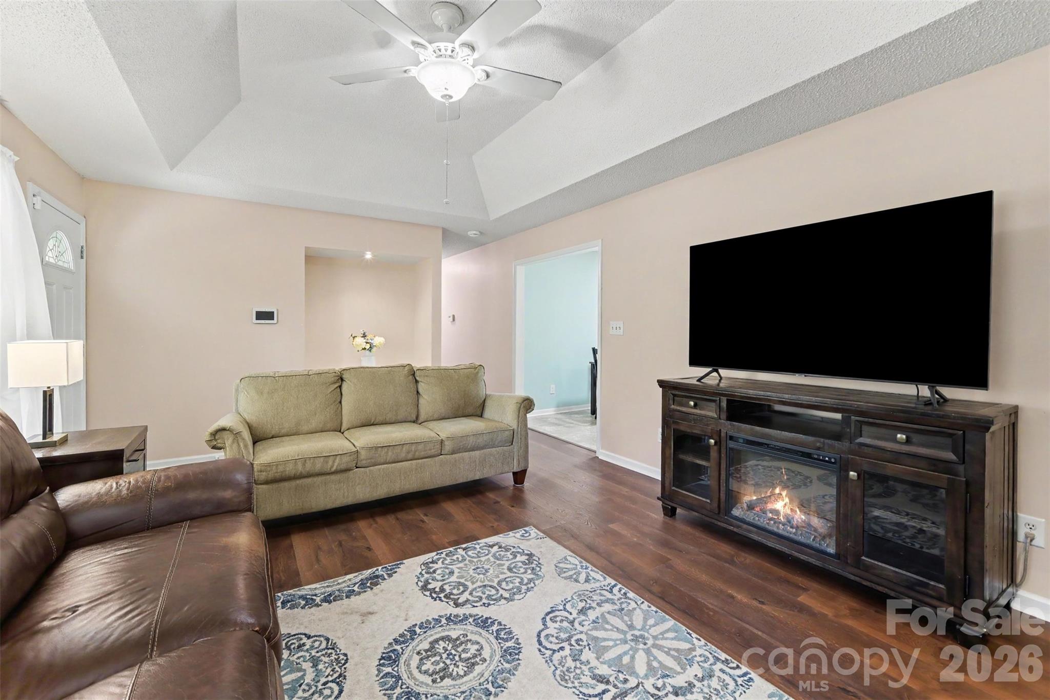 515 Harmony Glen Circle Property Photo 5