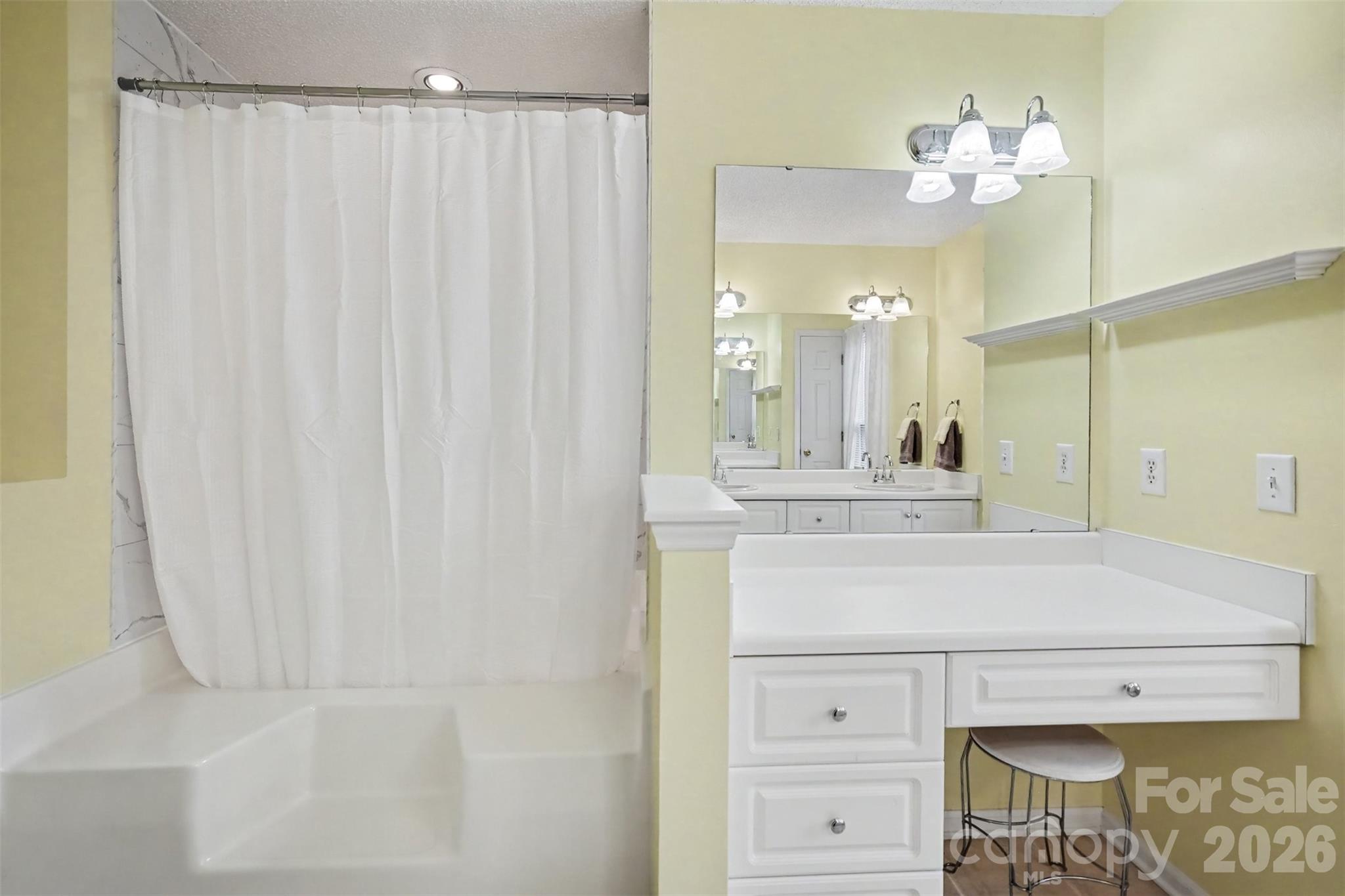 515 Harmony Glen Circle Property Photo 20