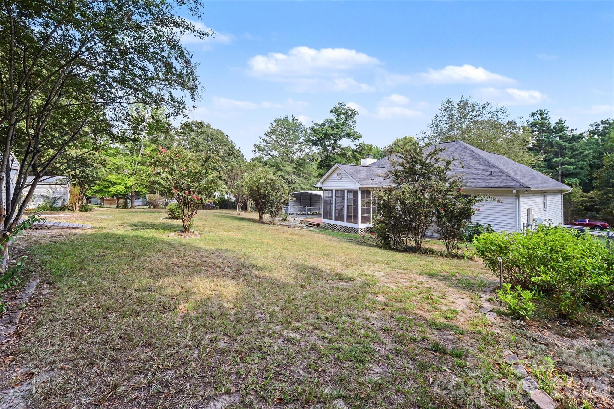 515 Harmony Glen Circle Property Photo 24