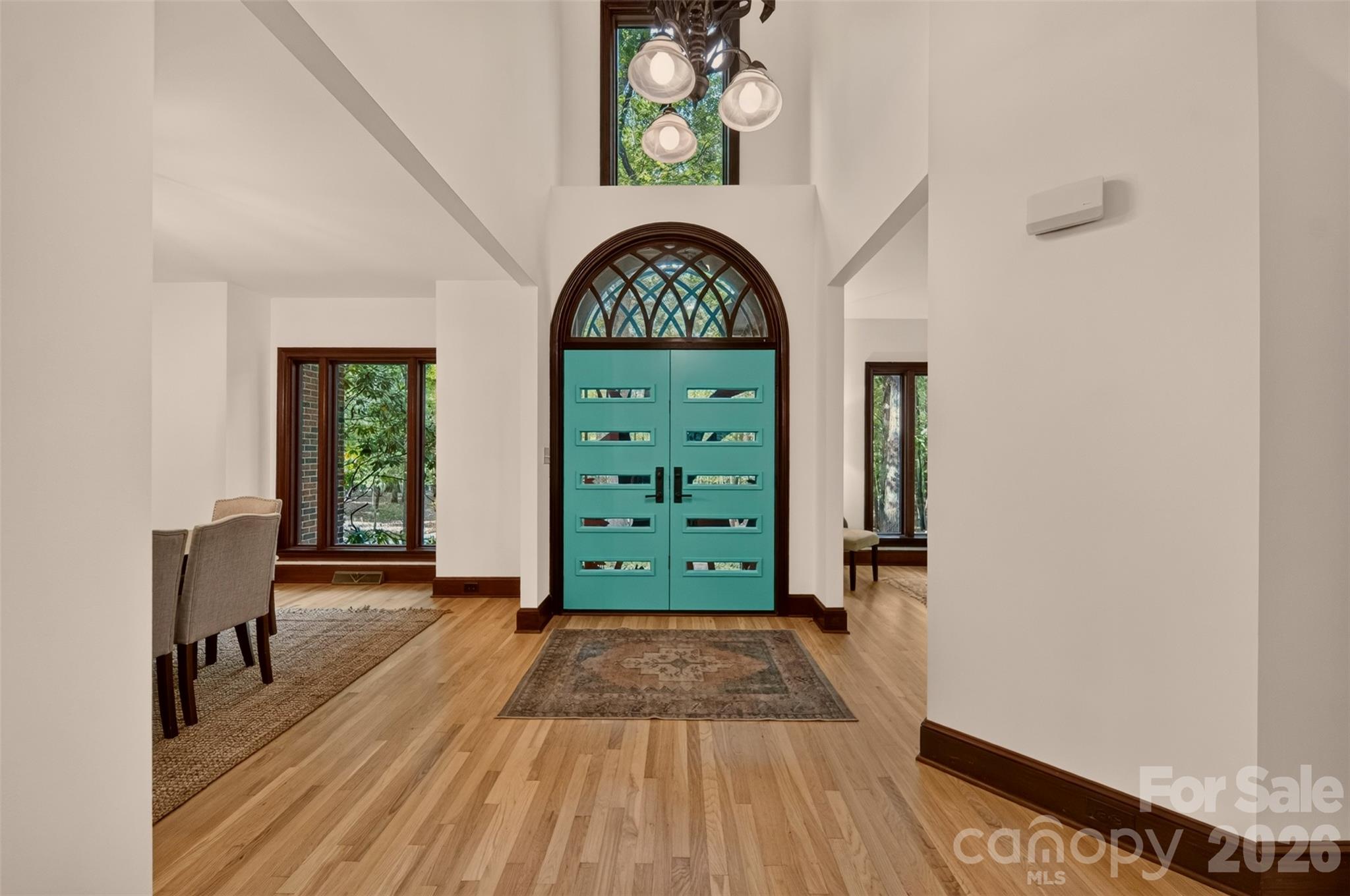 8619 Cedar Knoll Drive Property Photo 4