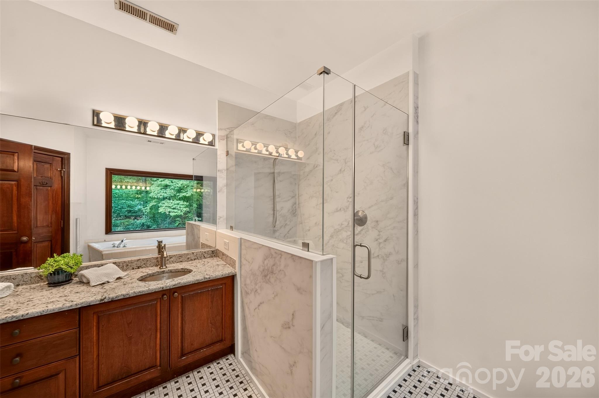 8619 Cedar Knoll Drive Property Photo 24