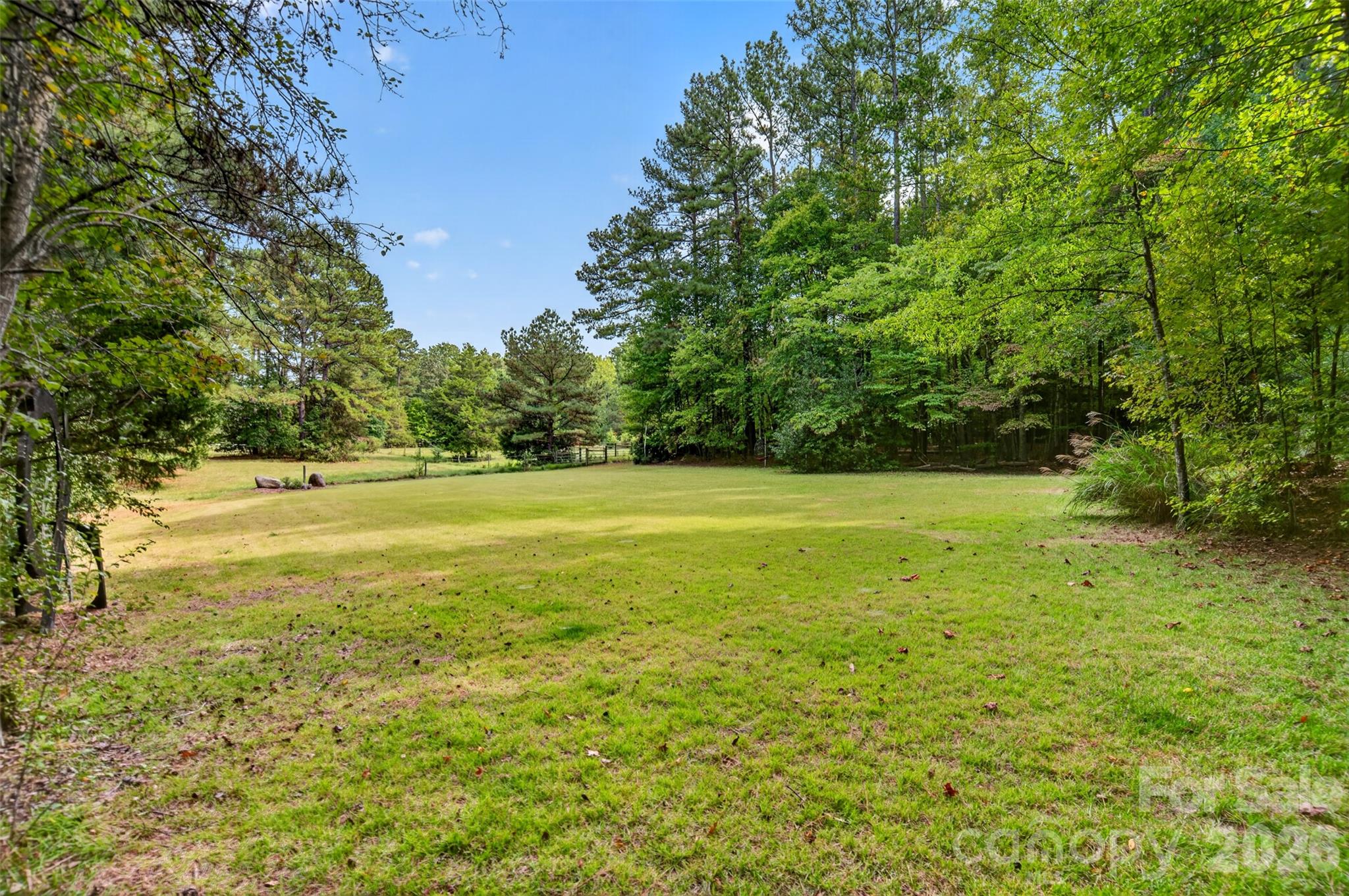 8619 Cedar Knoll Drive Property Photo 43