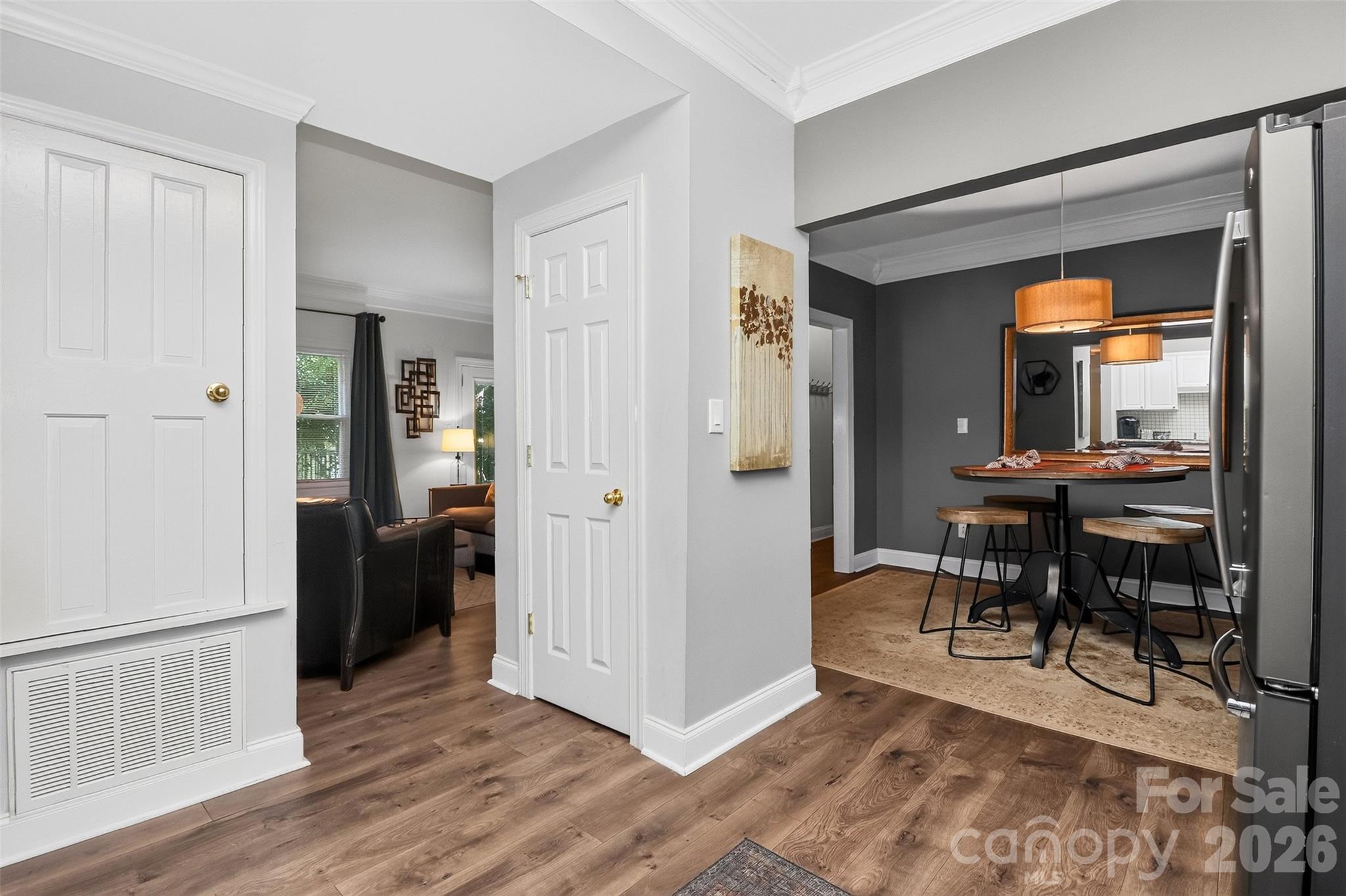1012 Queens Road C Property Photo 16