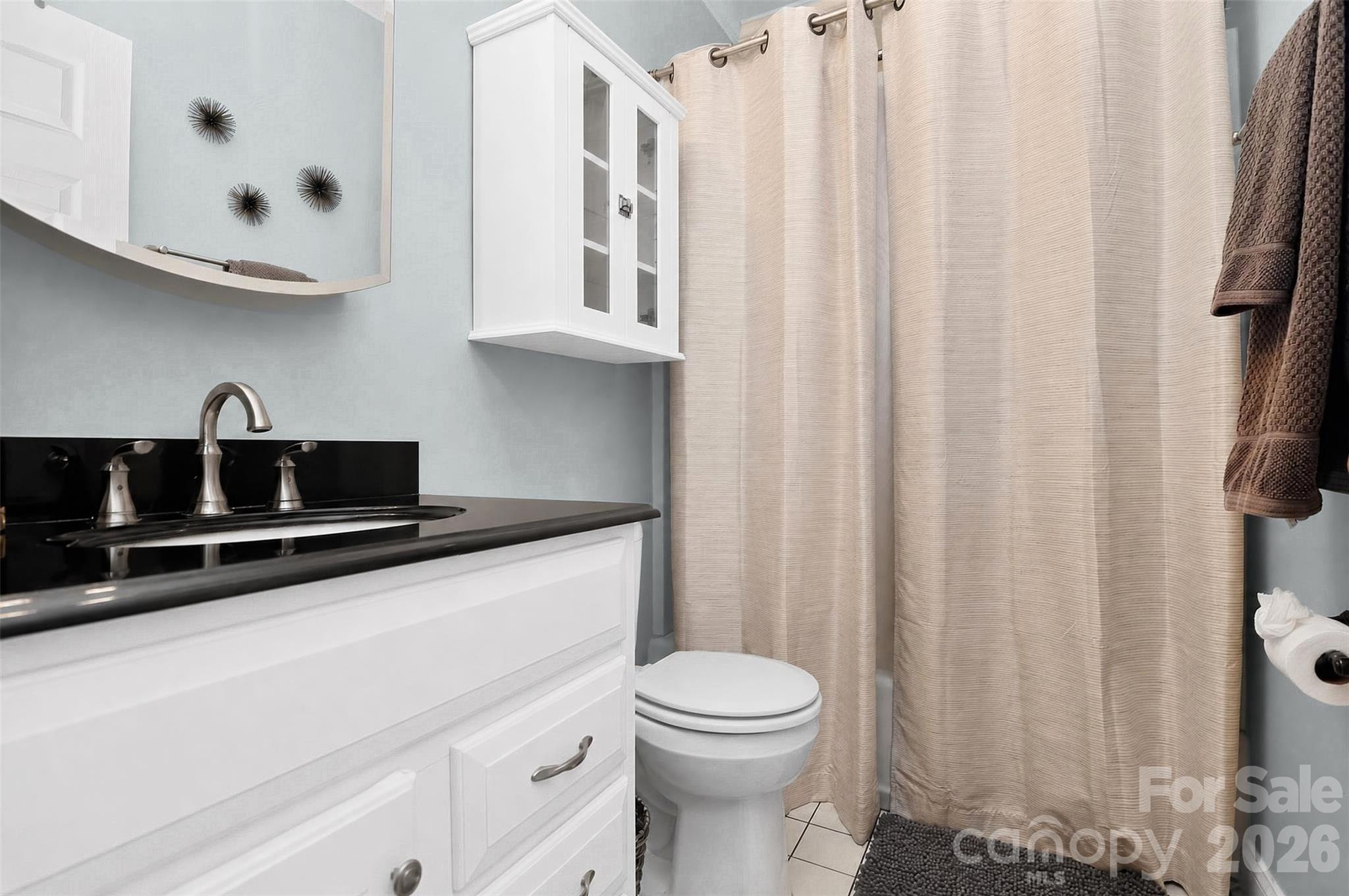 1012 Queens Road C Property Photo 20