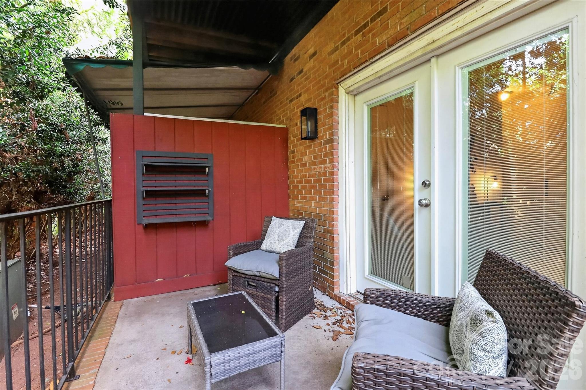 1012 Queens Road C Property Photo 24