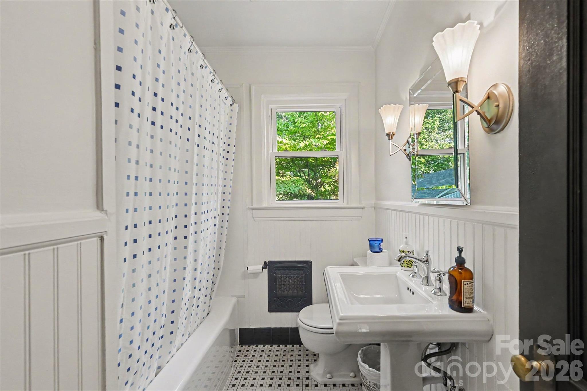 1301 Pinecrest Avenue Property Photo 26