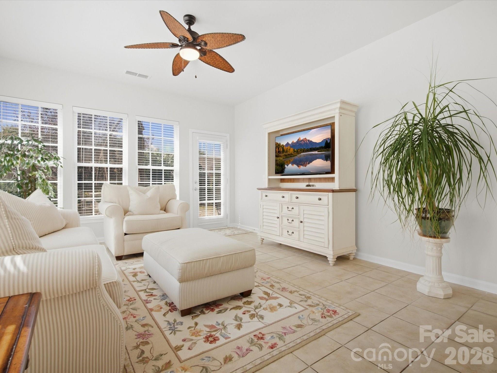 41055 Calla Lily Street Property Photo 22
