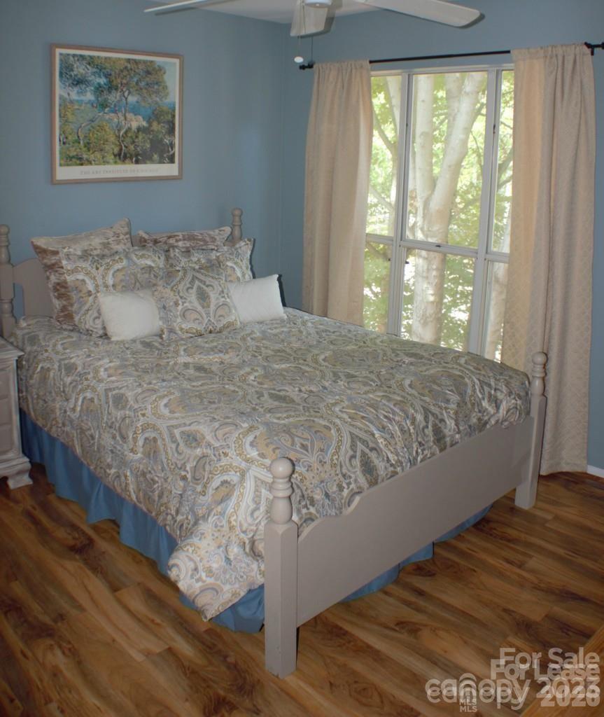 218 Northwest Drive Property Photo 9