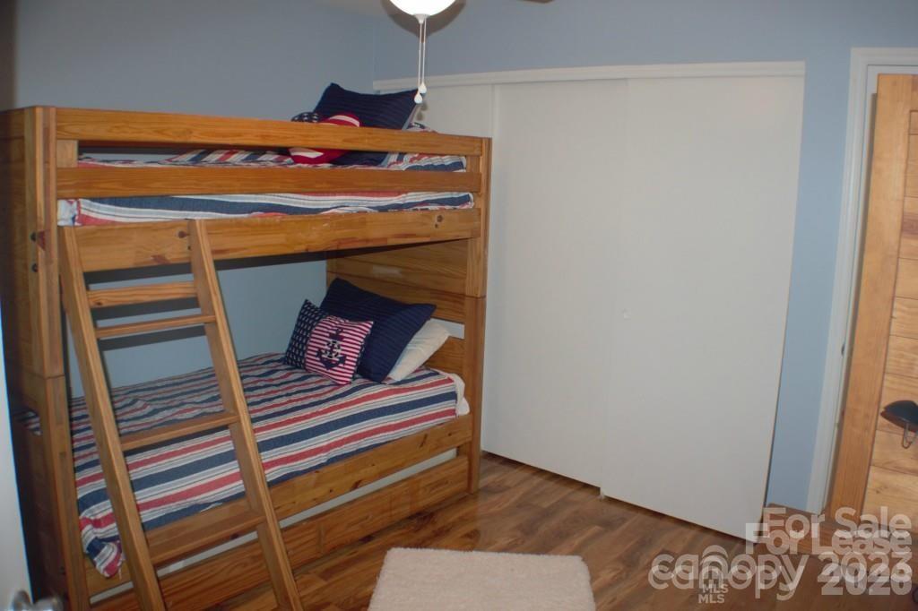218 Northwest Drive Property Photo 10