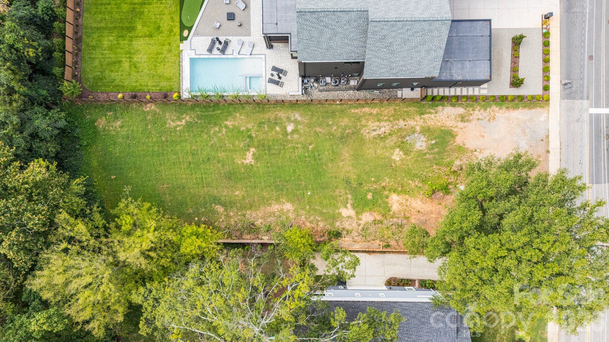 400 Ideal Way Property Photo 2