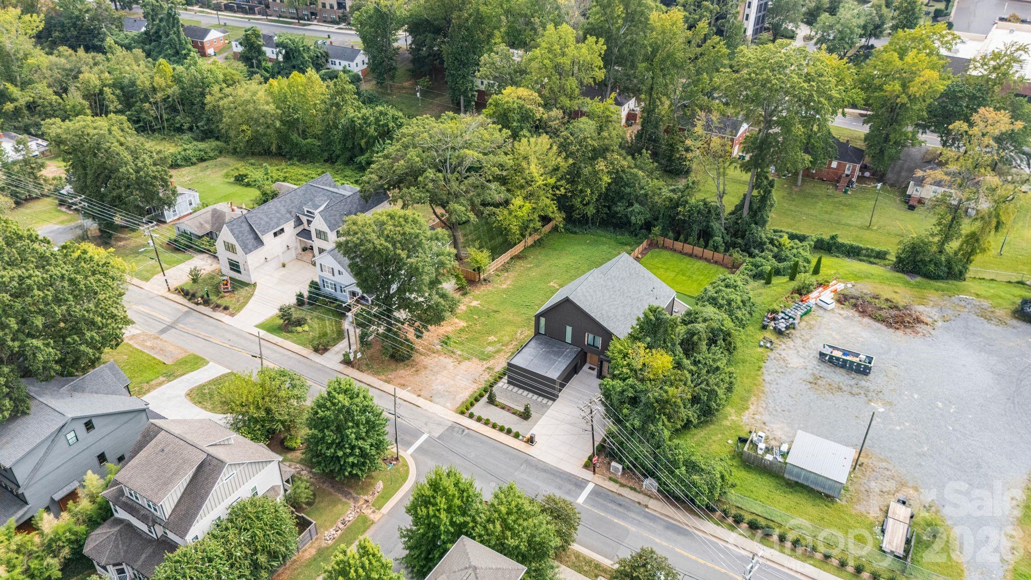 400 Ideal Way Property Photo 5