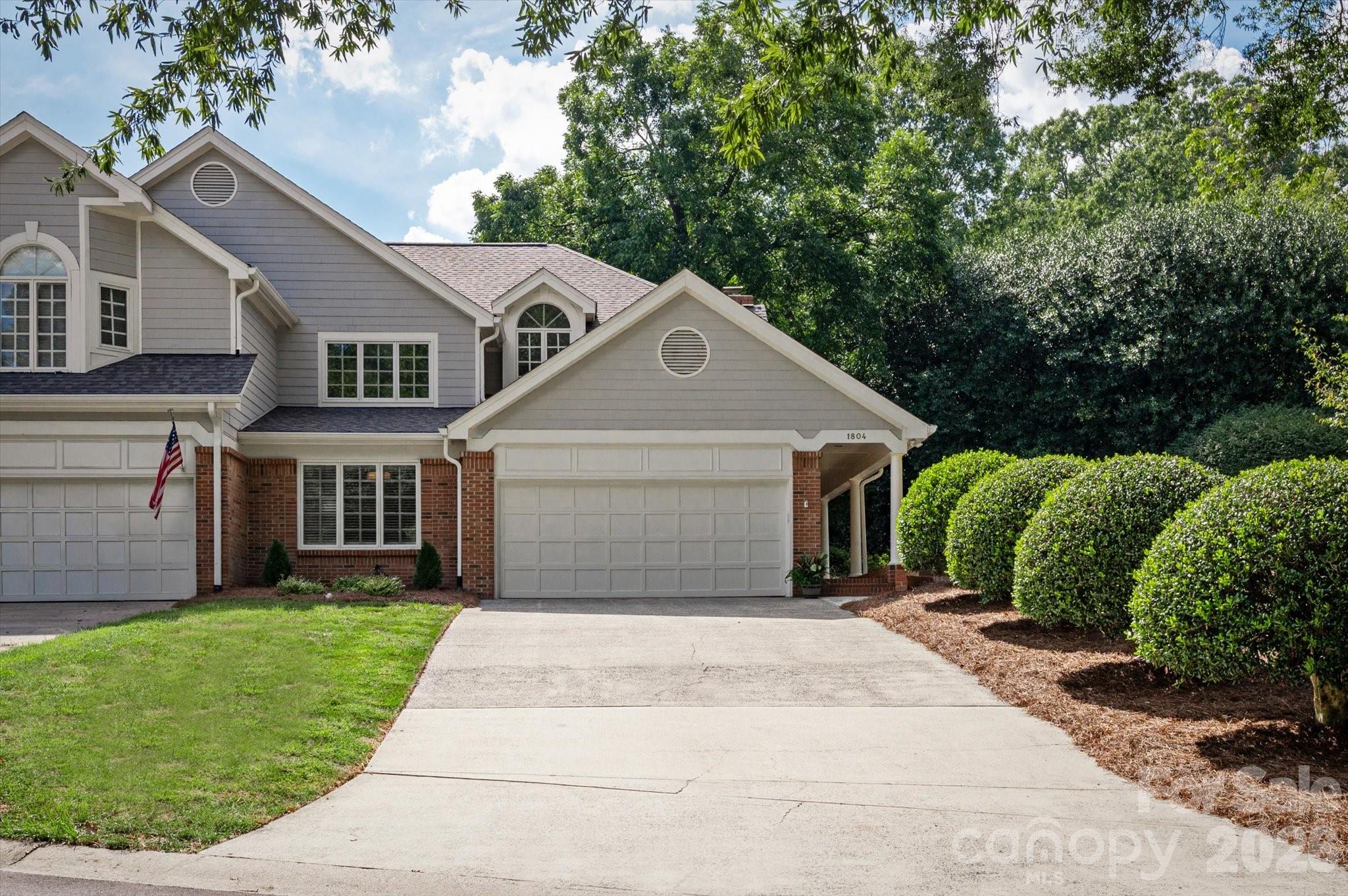 1804 Meadowood Lane Property Photo 3