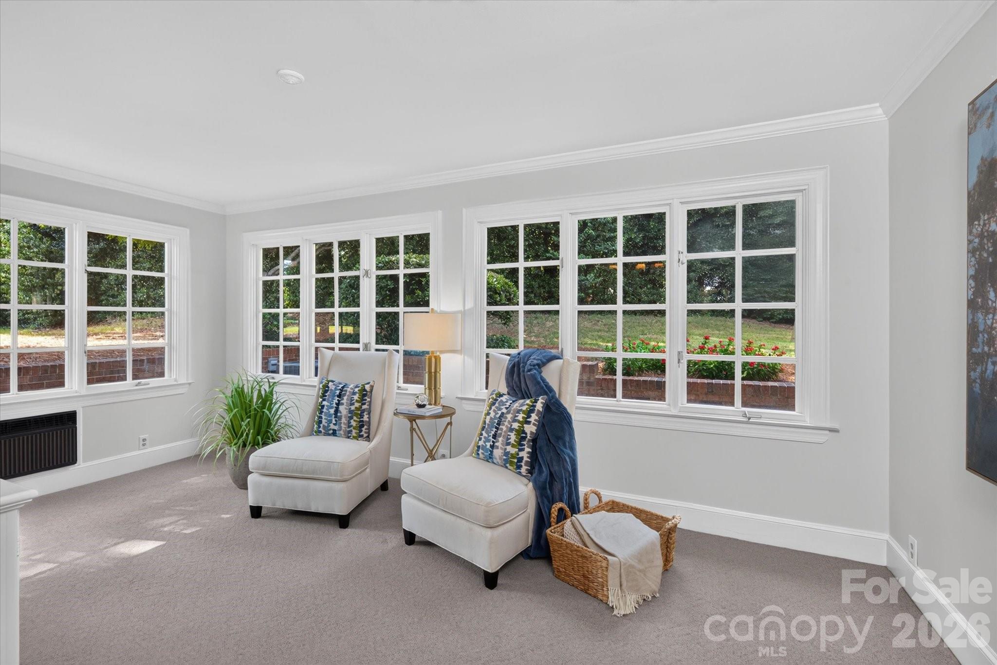 1804 Meadowood Lane Property Photo 15