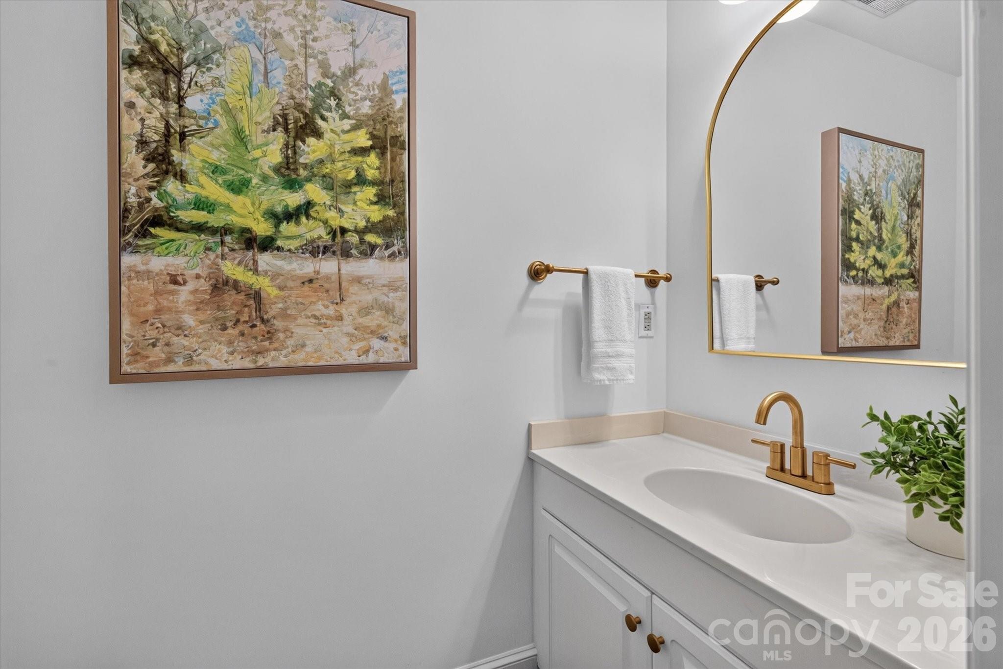 1804 Meadowood Lane Property Photo 28