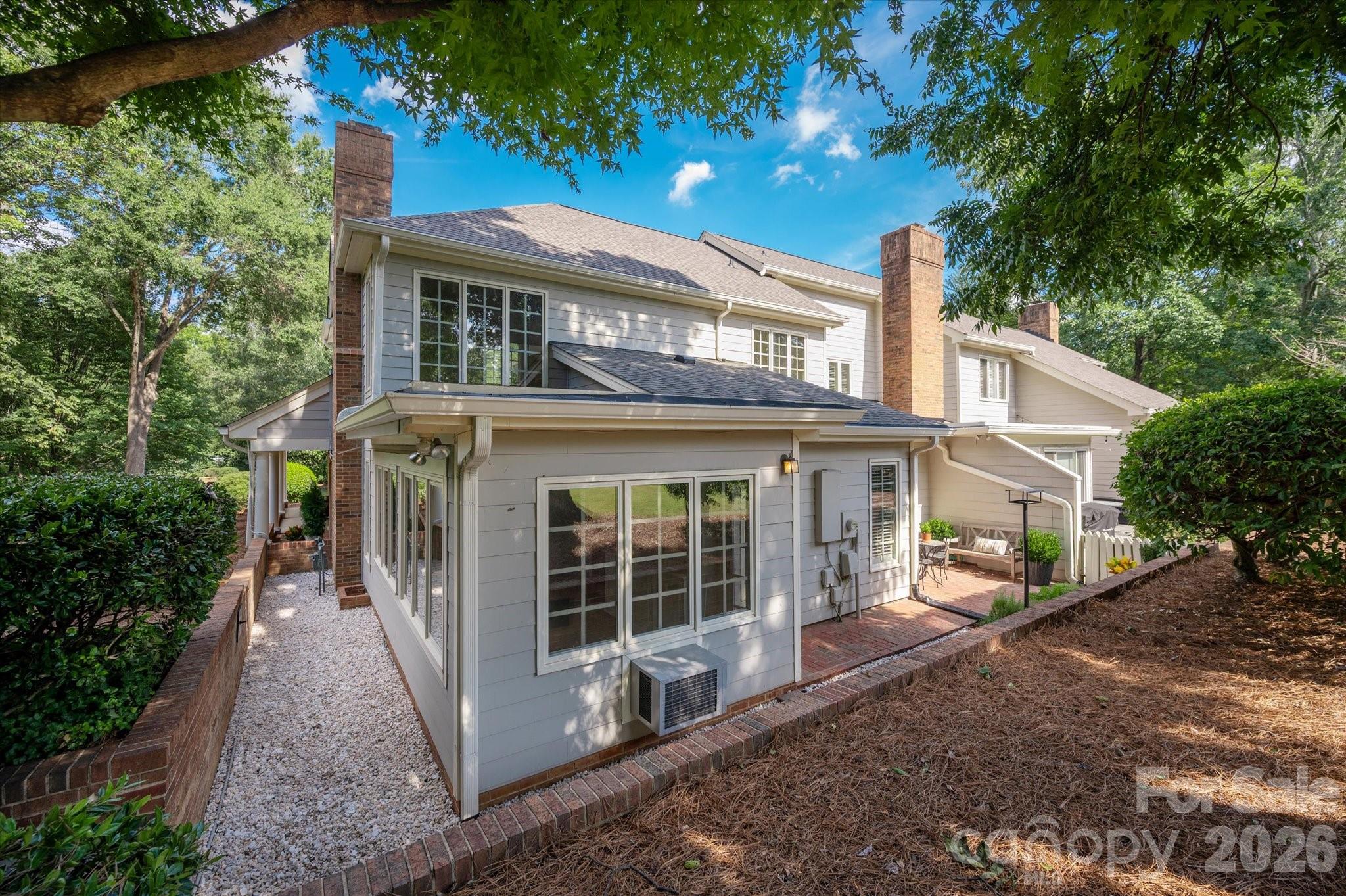 1804 Meadowood Lane Property Photo 36