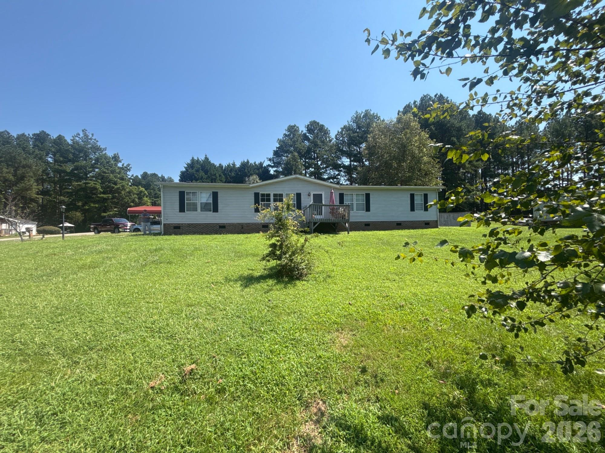901 Grace Drive Property Photo 1