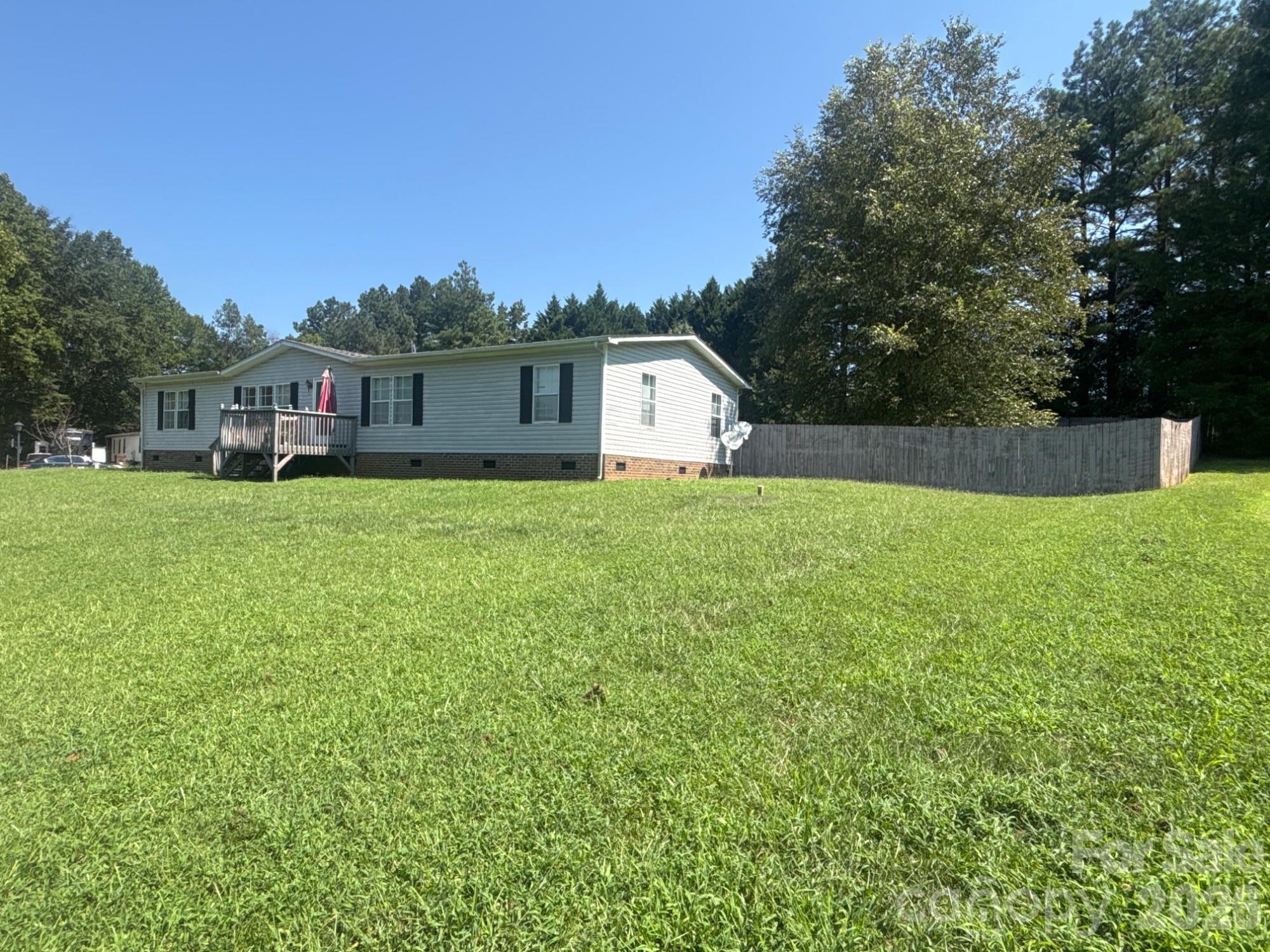 901 Grace Drive Property Photo 5