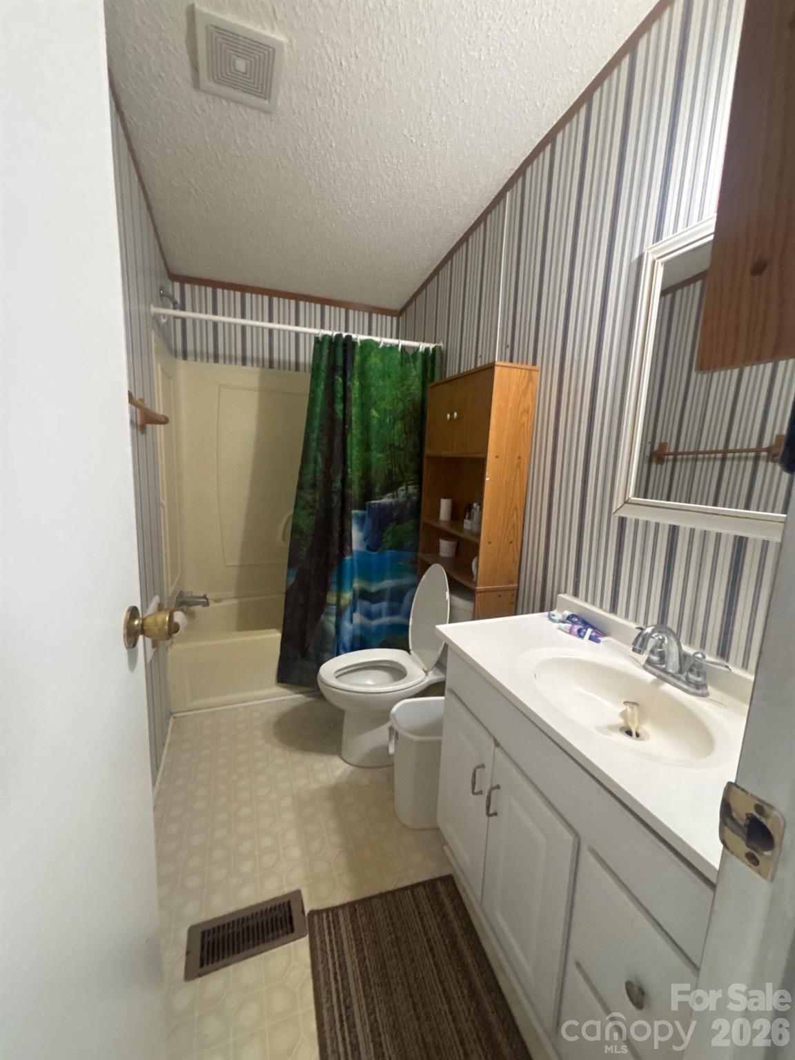 901 Grace Drive Property Photo 17