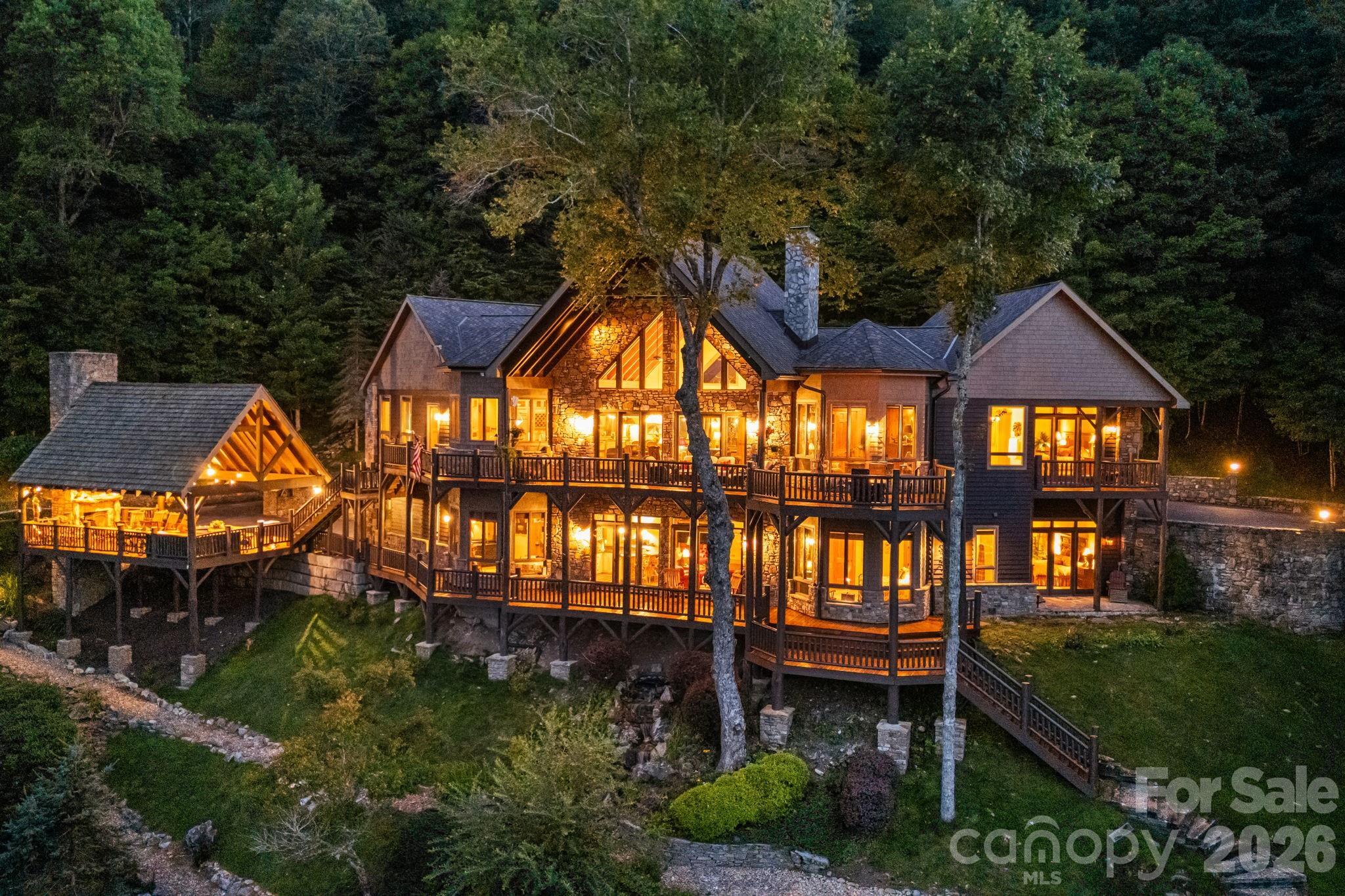 640 Overlook Drive Property Photo 2