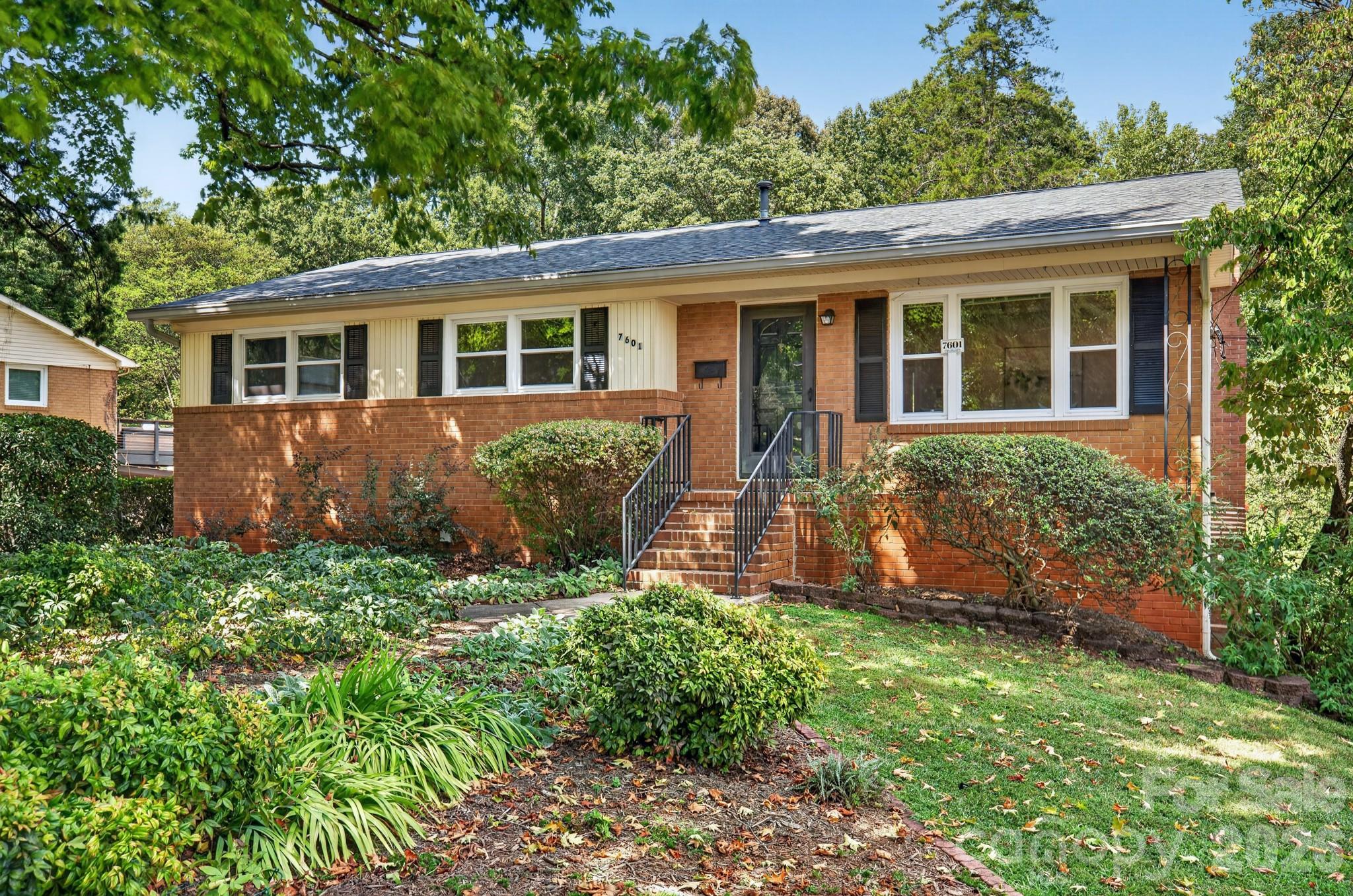 7601 Woodstream Drive Property Photo 1