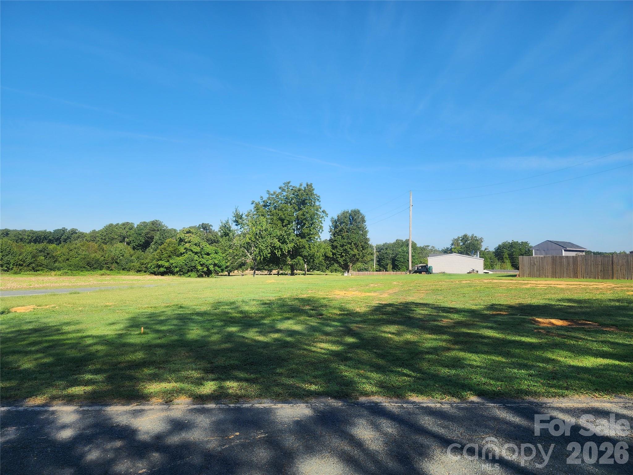 000 State Line Road Property Photo 3