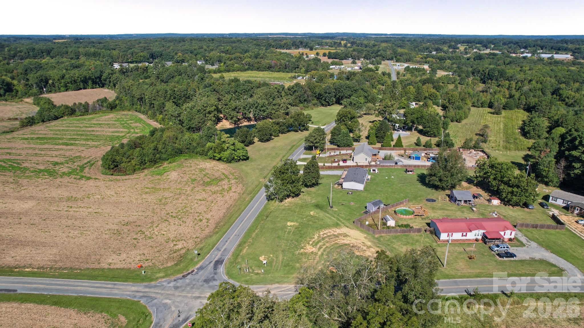 000 State Line Road Property Photo 8