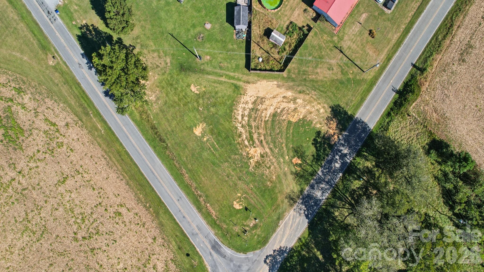 000 State Line Road Property Photo 10