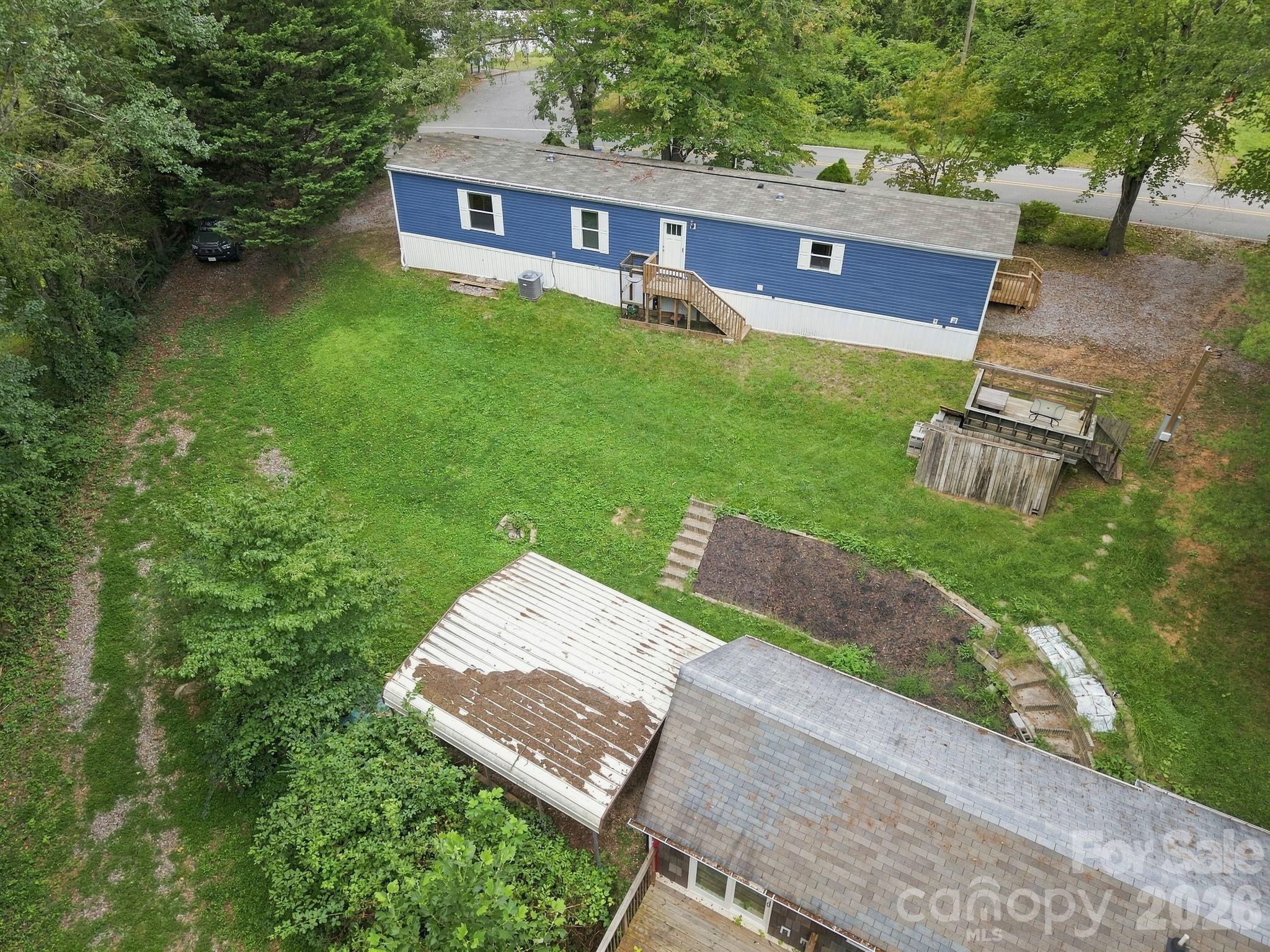 146 & 148 Bradshaw Circle Property Photo 4