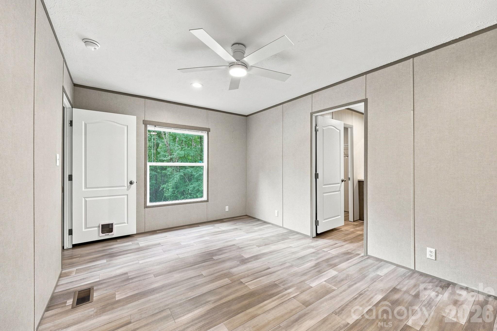 146 & 148 Bradshaw Circle Property Photo 18