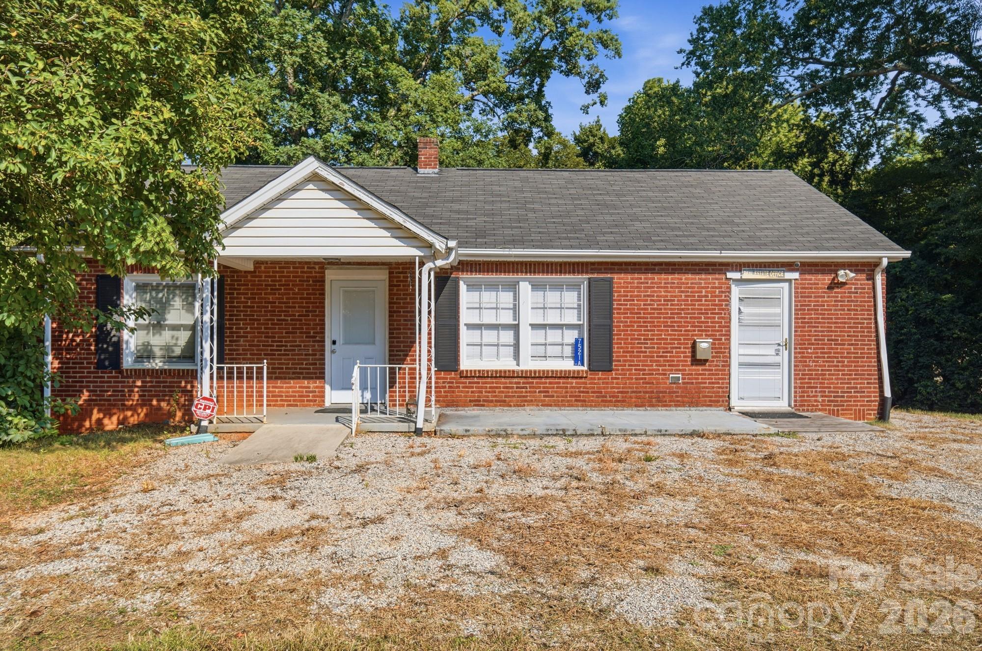 7521 Matthews Mint Hill Road Property Photo 2