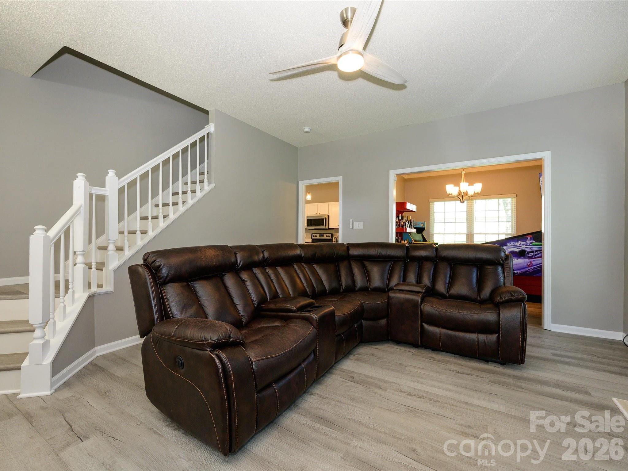 11413 Larix Drive Property Photo 4