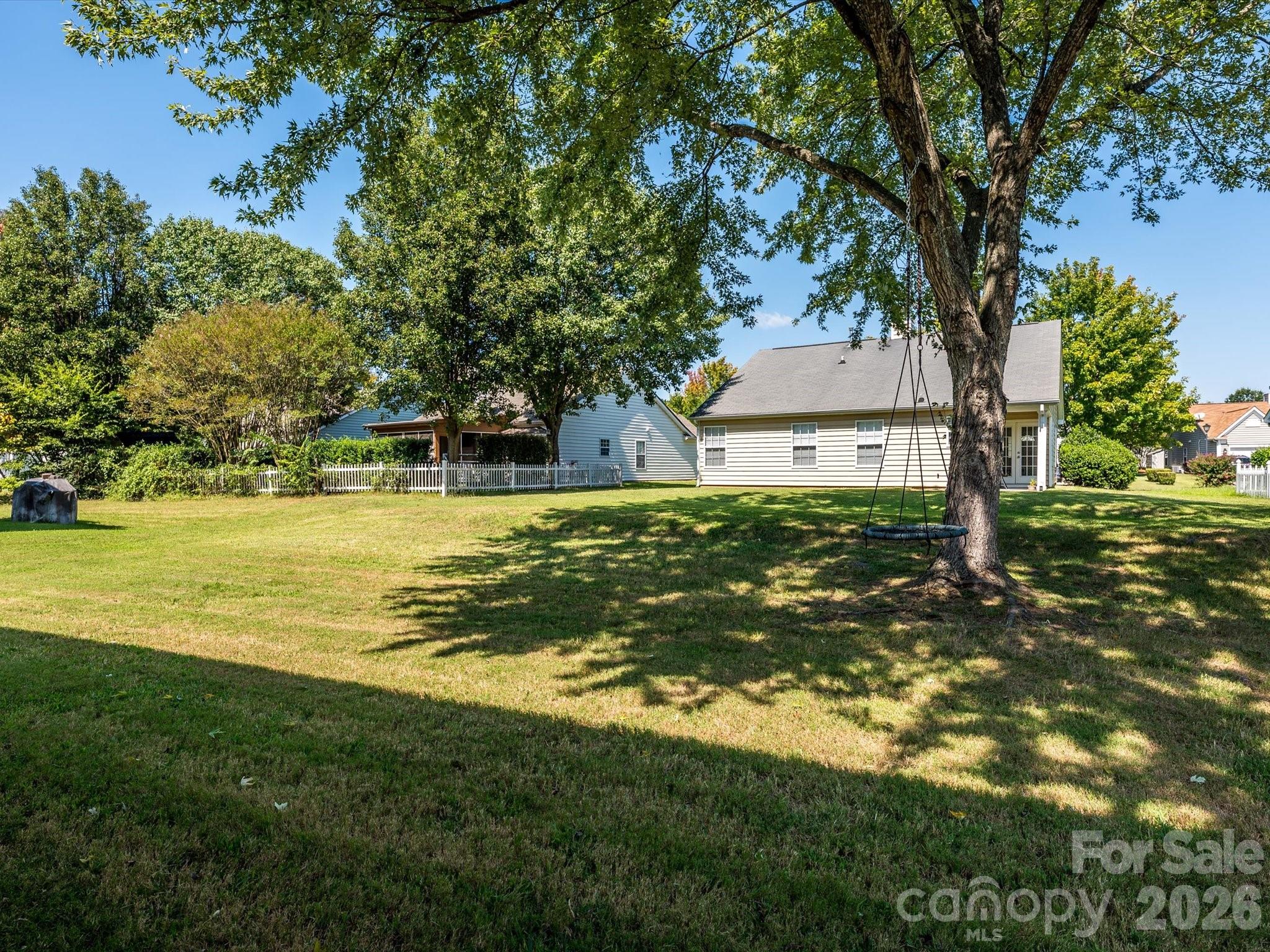 11413 Larix Drive Property Photo 21