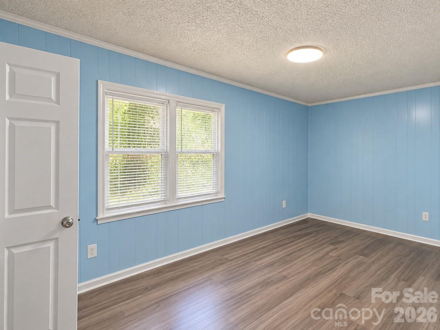 595 Betty Street Property Photo 20
