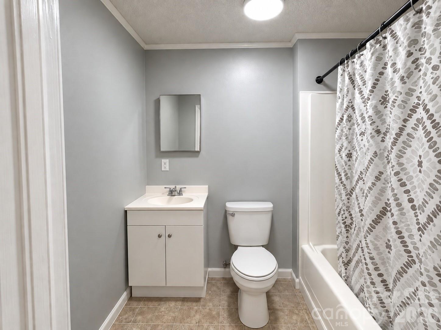 595 Betty Street Property Photo 33